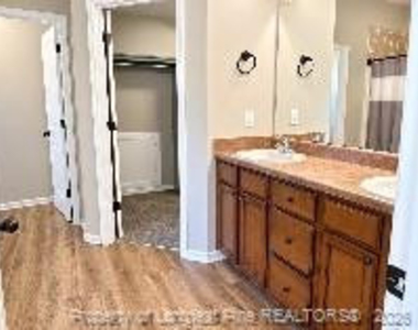 1266 Coachman Way - Photo Thumbnail 29