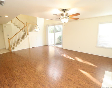 10448 Neland Street - Photo Thumbnail 12