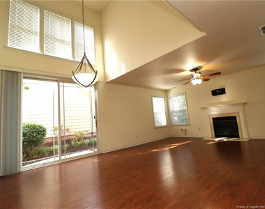 10448 Neland Street - Photo Thumbnail 4