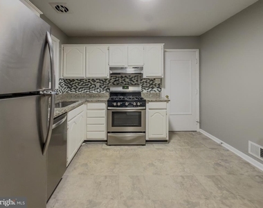 4612 Sharon Road - Photo Thumbnail 9