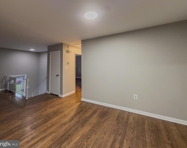 4612 Sharon Road - Photo Thumbnail 5