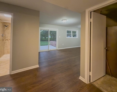 4612 Sharon Road - Photo Thumbnail 15