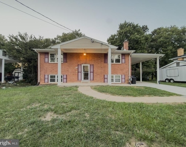 4612 Sharon Road - Photo Thumbnail 3