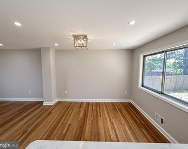 4904 Shopton Drive - Photo Thumbnail 18