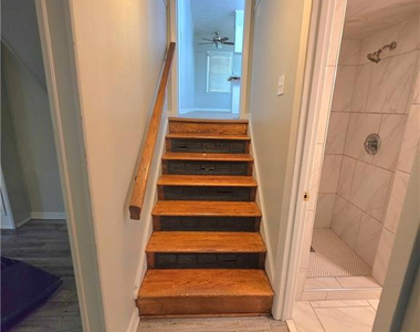 112 Chloe Drive - Photo Thumbnail 18