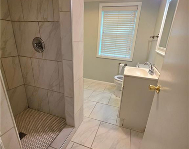 112 Chloe Drive - Photo Thumbnail 11