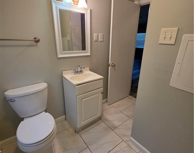 112 Chloe Drive - Photo Thumbnail 13