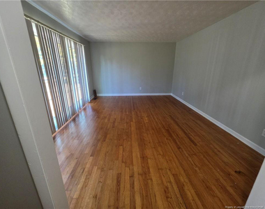 112 Chloe Drive - Photo Thumbnail 9