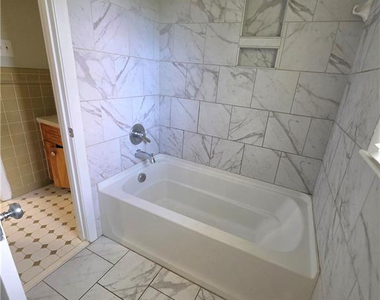112 Chloe Drive - Photo Thumbnail 25