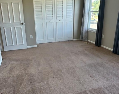 15411 Norwalk Court - Photo Thumbnail 17