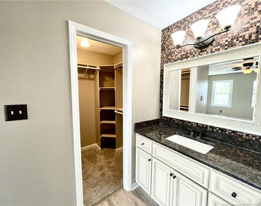 4206 Buckhurst Drive - Photo Thumbnail 25