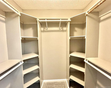 4206 Buckhurst Drive - Photo Thumbnail 24