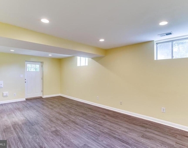 12725 Hillmeade Station Drive E - Photo Thumbnail 29