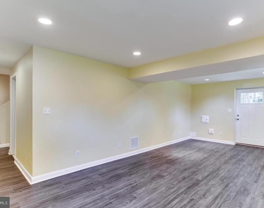 12725 Hillmeade Station Drive E - Photo Thumbnail 30