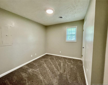 6405 Lorell Court - Photo Thumbnail 4