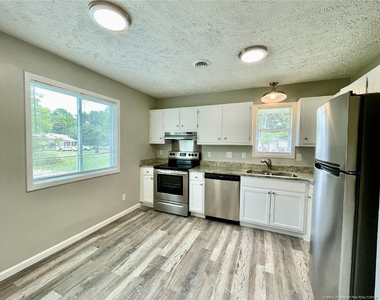 6405 Lorell Court - Photo Thumbnail 13