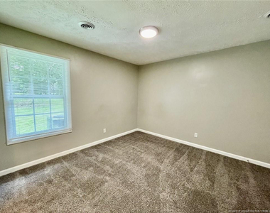 6405 Lorell Court - Photo Thumbnail 6