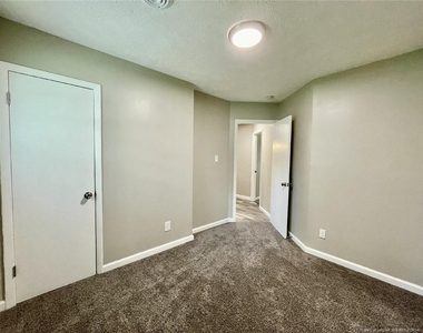 6405 Lorell Court - Photo Thumbnail 3