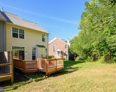 6035 Grenfell Loop - Photo Thumbnail 24