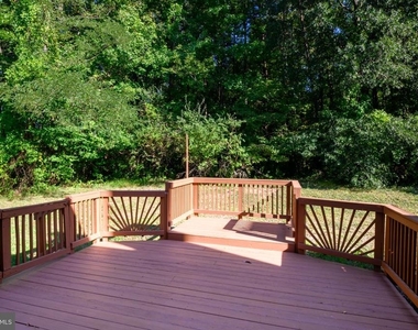 6035 Grenfell Loop - Photo Thumbnail 23