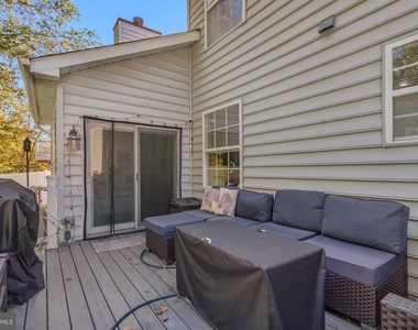 3107 La Dova Way - Photo Thumbnail 29