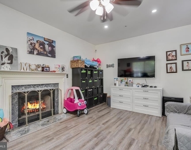 3107 La Dova Way - Photo Thumbnail 11