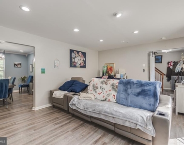 3107 La Dova Way - Photo Thumbnail 8