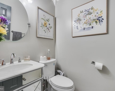 3107 La Dova Way - Photo Thumbnail 13