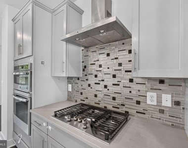 4713 Cherokee Street - Photo Thumbnail 13