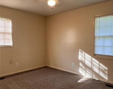 2013 Owen Drive - Photo Thumbnail 14