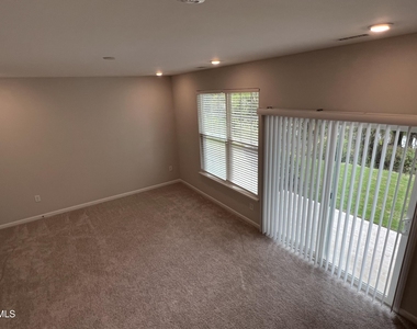 1237 Commack Drive - Photo Thumbnail 15