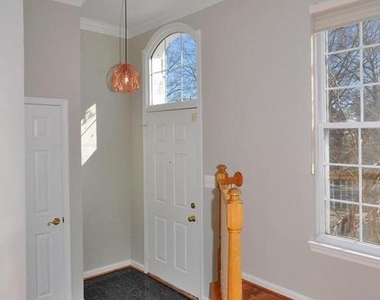 5507 Edson Lane - Photo Thumbnail 10