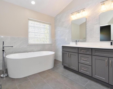 5507 Edson Lane - Photo Thumbnail 2