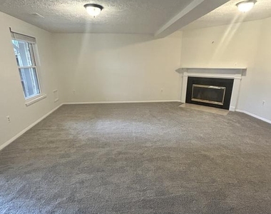 9536 Melrose Square Way - Photo Thumbnail 1