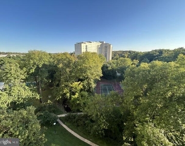 10500 Rockville Pike - Photo Thumbnail 9