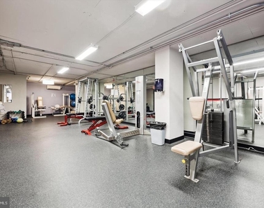 10500 Rockville Pike - Photo Thumbnail 17