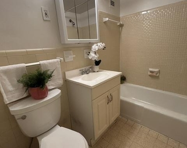 10500 Rockville Pike - Photo Thumbnail 12