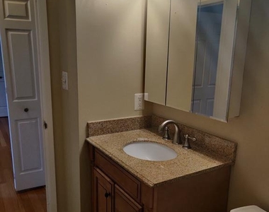 4801 Fairmont Avenue - Photo Thumbnail 8