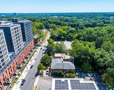 120 Cox Avenue - Photo Thumbnail 16