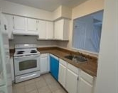 4118 Peppertree Lane - Photo Thumbnail 4