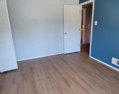 18917 Pine Ridge Lane - Photo Thumbnail 25