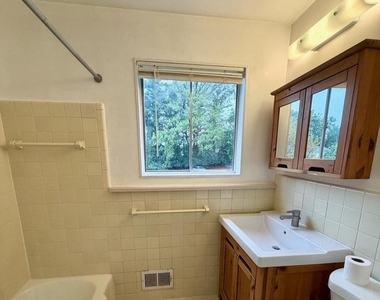 10506 Weymouth Street - Photo Thumbnail 3