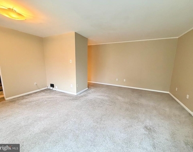 10506 Weymouth Street - Photo Thumbnail 13