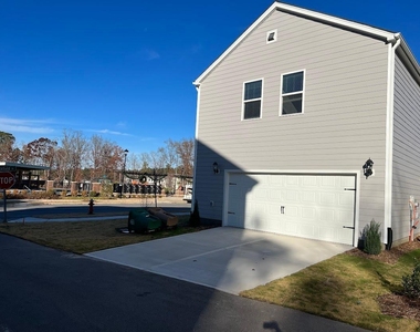 302 King Closer Drive - Photo Thumbnail 47