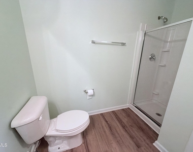 8 Duck Pond Court - Photo Thumbnail 6