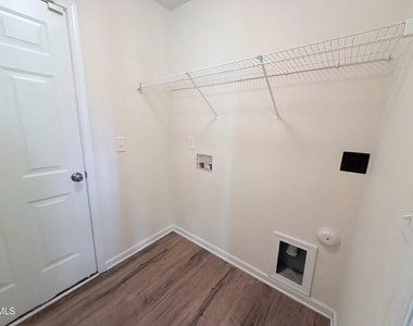 8 Duck Pond Court - Photo Thumbnail 4