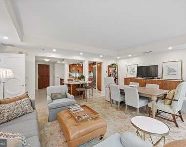 5610 Wisconsin Avenue - Photo Thumbnail 11