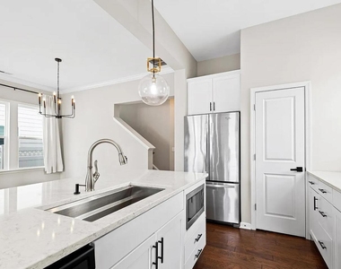 1617 Silo Ridge Drive - Photo Thumbnail 8