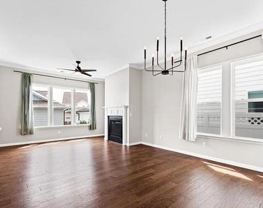 1617 Silo Ridge Drive - Photo Thumbnail 5
