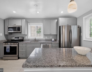 11102 Bucknell Drive - Photo Thumbnail 13